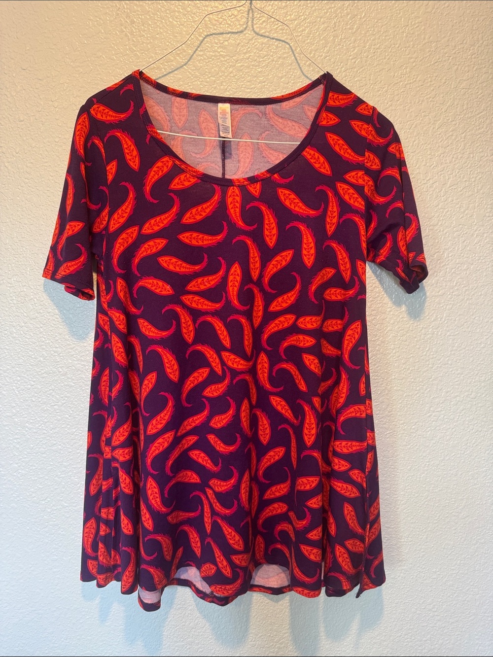 LUC xxs LuLaRoe azure Purple Tunic with Red Paisley Scoop Neck